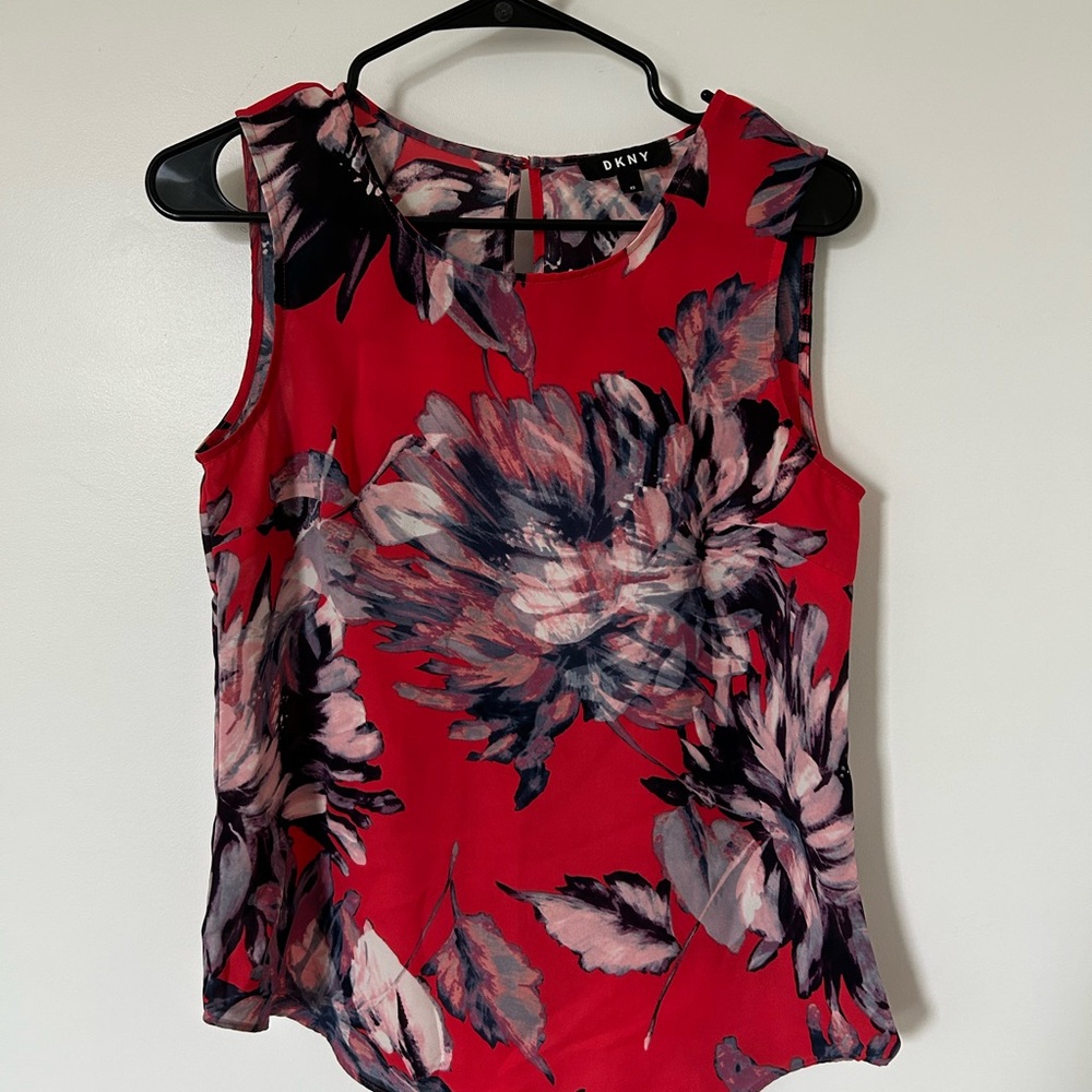 DKNY Red/Pink Floral Women's Top. Size XS.